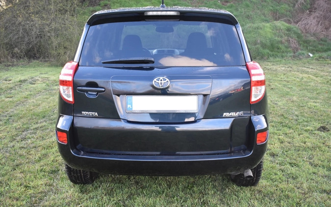 Toyota RAV4 cena 40700 przebieg: 63000, rok produkcji 2010 z Piotrków Kujawski małe 79